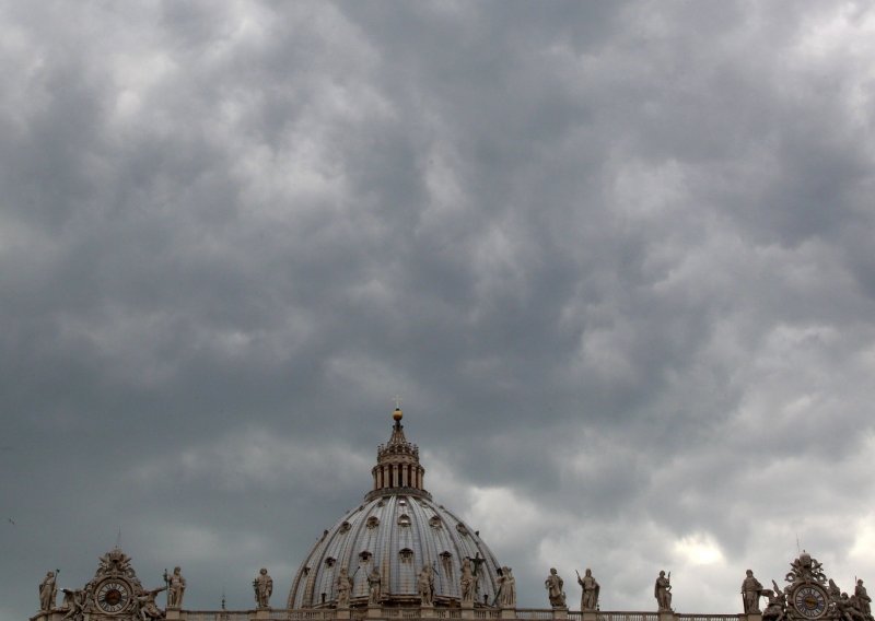 Može li Vatikanska banka čisto poslovati?