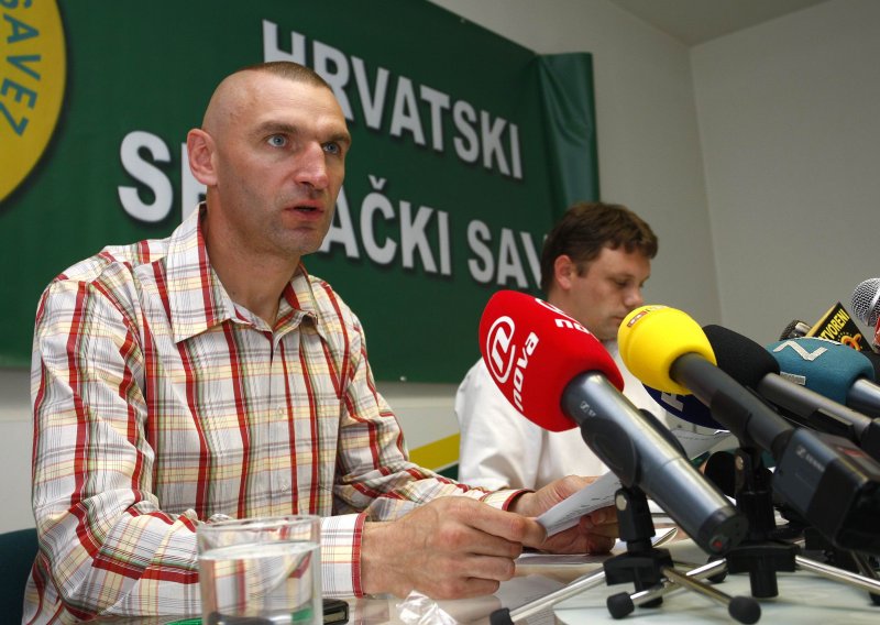 Mavrović podnio ostavku na čelno mjesto HSS-a