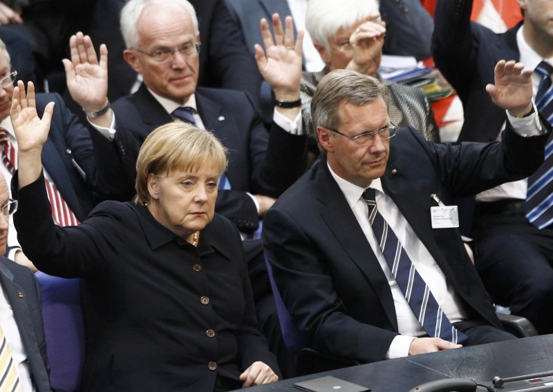 Težak poraz Angele Merkel