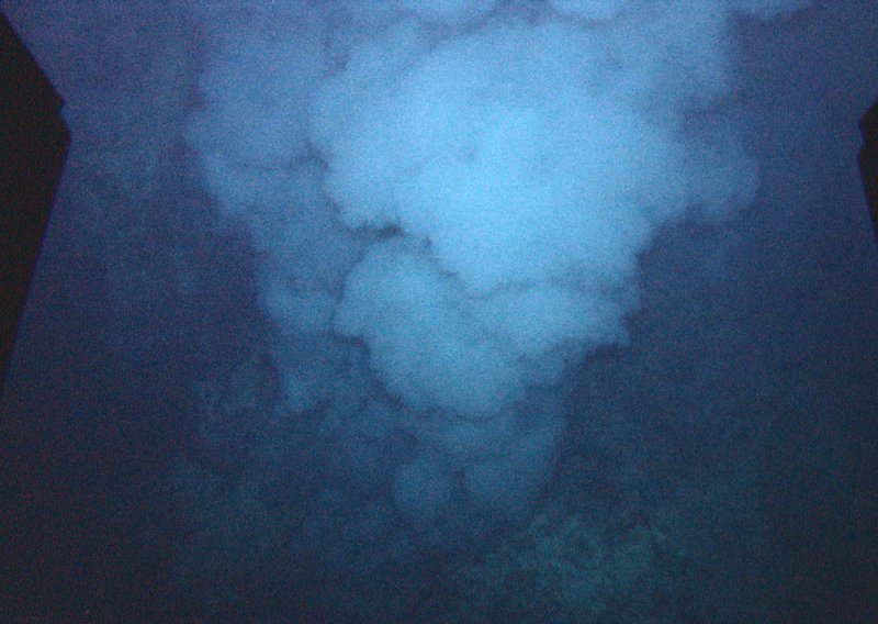 Kraj Indonezije snimljen golemi podmorski vulkan