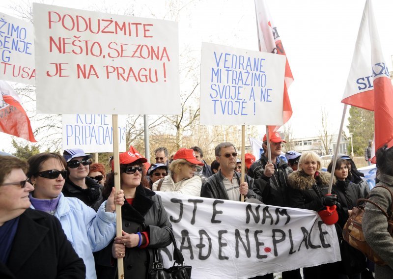 Radnici Baškog Polja najavili štrajk