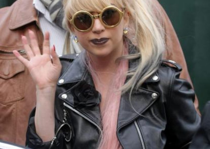 Lady Gaga daruje milijun dolara mladim njujorškim beskućnicima