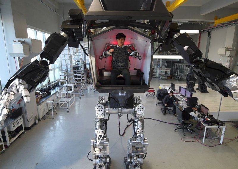 Predstavljen robot u službi demilitarizacije Koreja