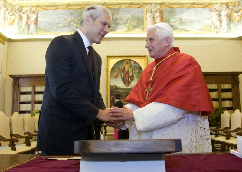 Srbi 2013. očekuju papu Benedikta