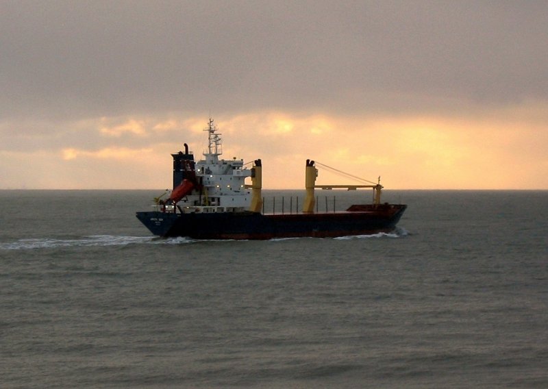 Kapetan i tri člana posade još na brodu Arctic Sea