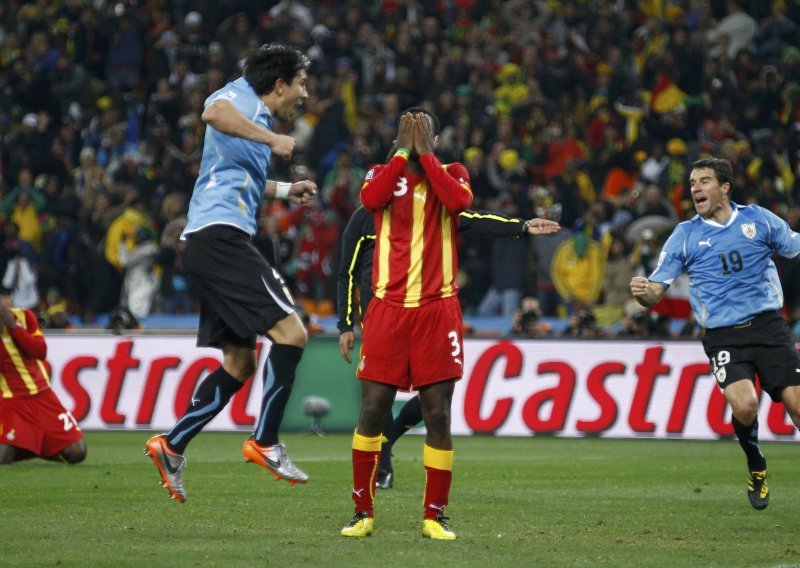 Gana došla do praga, Urugvaj ušao u polufinale