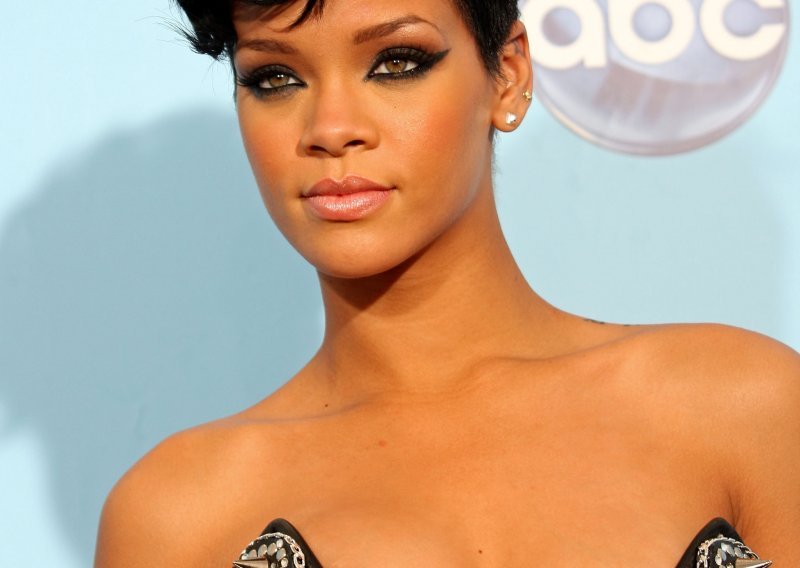 Rihanna snima novi album