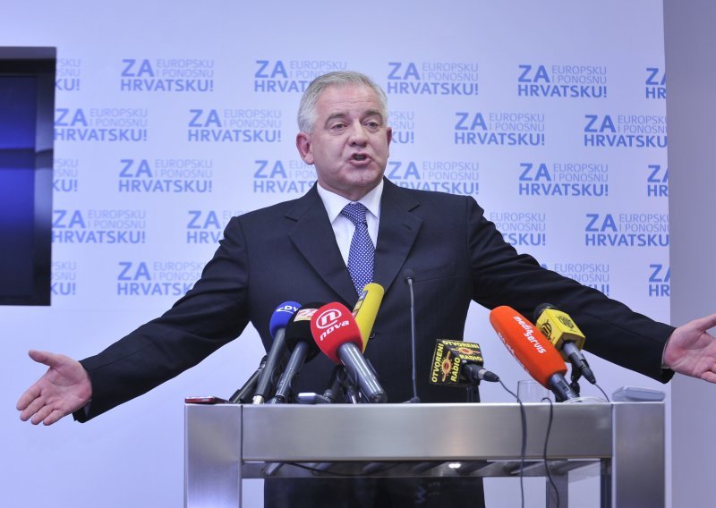 'Mihanović će zbog gnusne laži odgovarati na sudu'