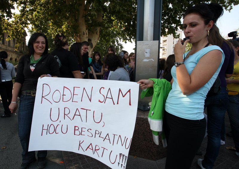 Vukovarski srednjoškolci i dalje bojkotiraju nastavu