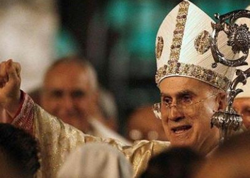Jezovita prijetnja smrću kardinalu Bertoneu