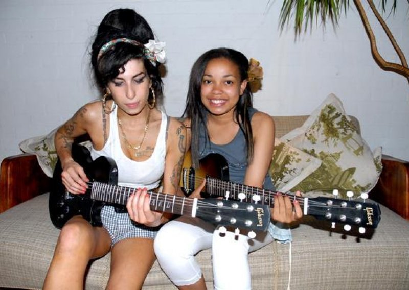 Dionne Bromfield nasljednica je kume Amy Winehouse