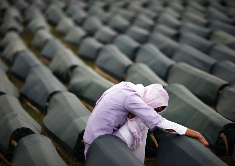 ICMP: Some 8,100 killed in Srebrenica