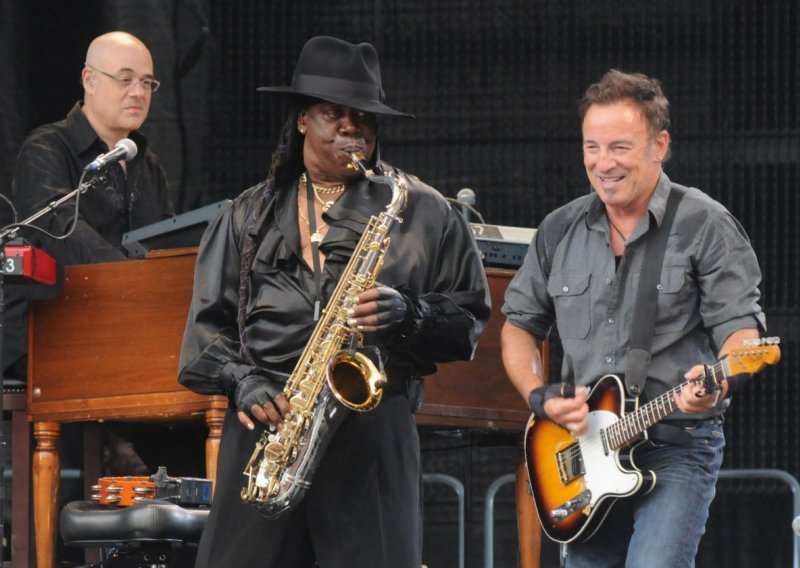 Umro Springsteenov saksofonist  Clarence Clemons