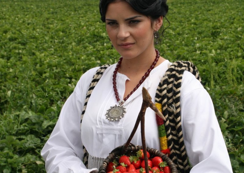 Miss Hrvatske postala zaštitno lice vrgoračkih jagoda