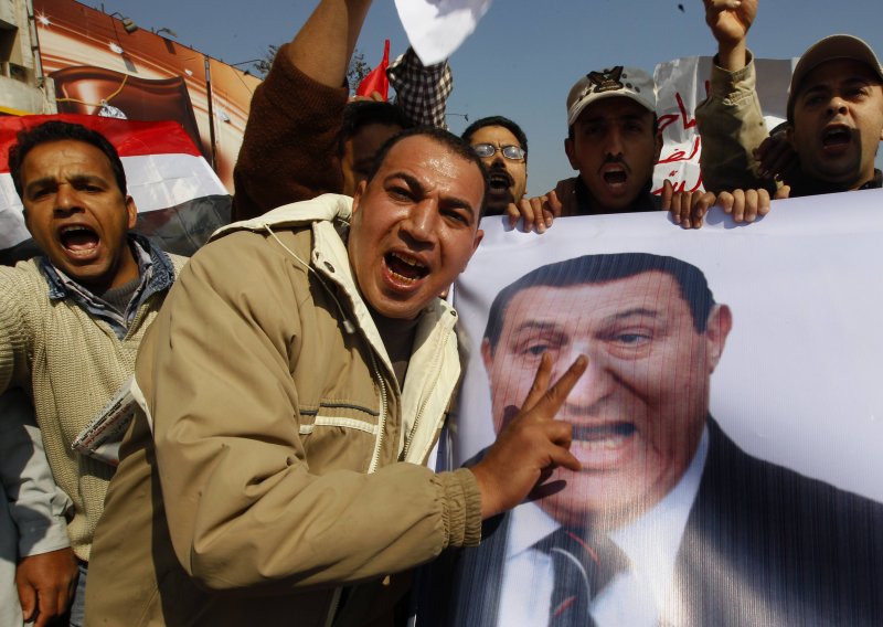 Mubarak formirao povjerenstvo za promjenu ustava