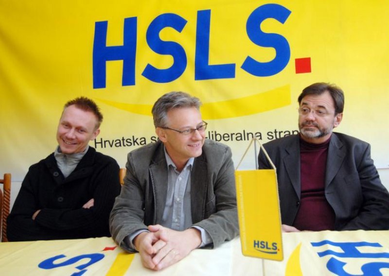 HSLS izbacio 7 od 10 članova iz gradskog parlamenta