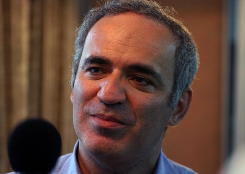Kasparov u 20 sekundi oprao Putina kao malo tko