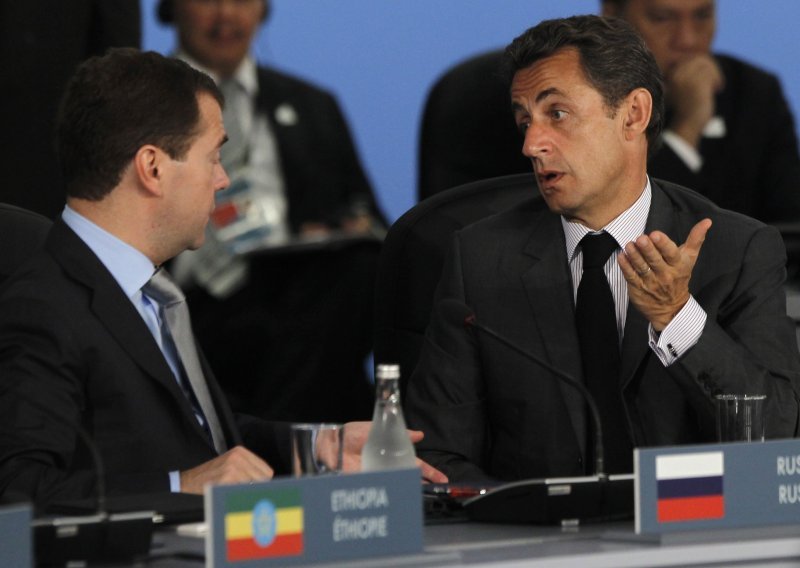 Čelnici G-20 dogovorili smanjenje deficita do 2013.