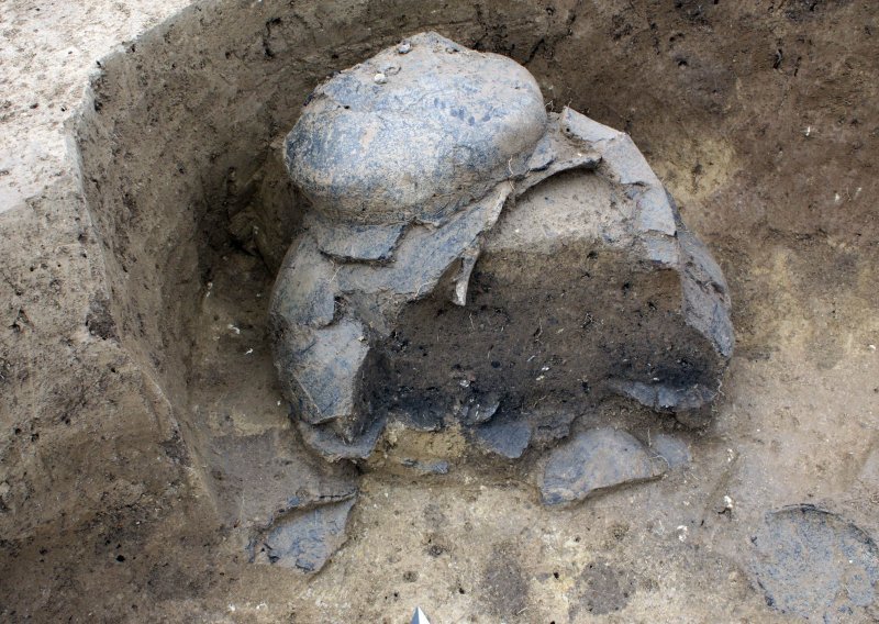 Arheolozi našli 3.000 godina stare grobove