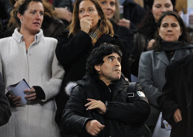 Maradona aktivirao alarm i istjerao igrače Chelsea