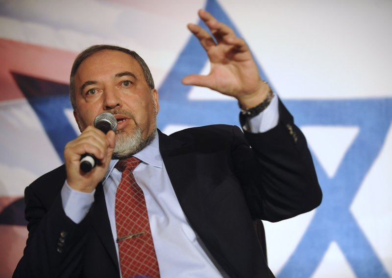 Izraelski ministar obrane pozvao Židove da napuste Francusku