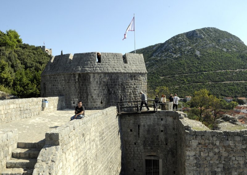 Obnovljene stonske zidine otvorene za javnost