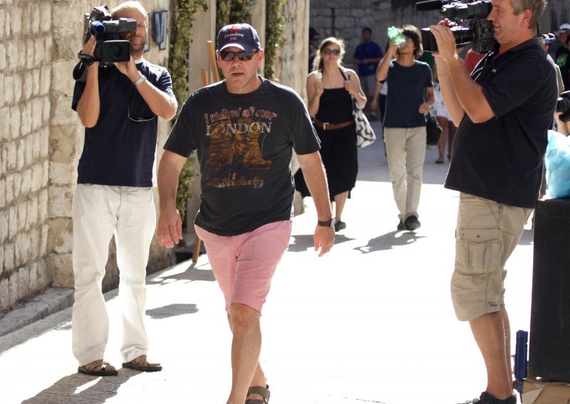 Kevin Spacey u rozom za šetnju Stradunom
