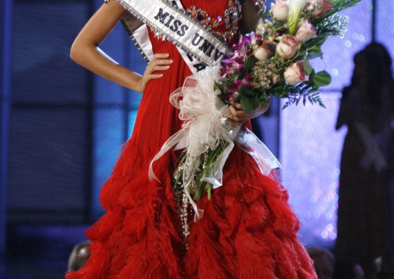 Venezuelanka opet ponijela krunu Miss Universe