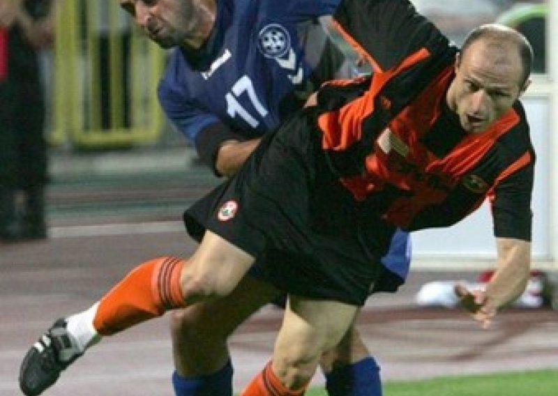 Dinamov protivnik uvjerljiv u derbiju
