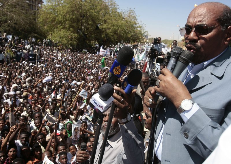 Al-Bašir pjeni Sudance protiv Međunarodnog suda