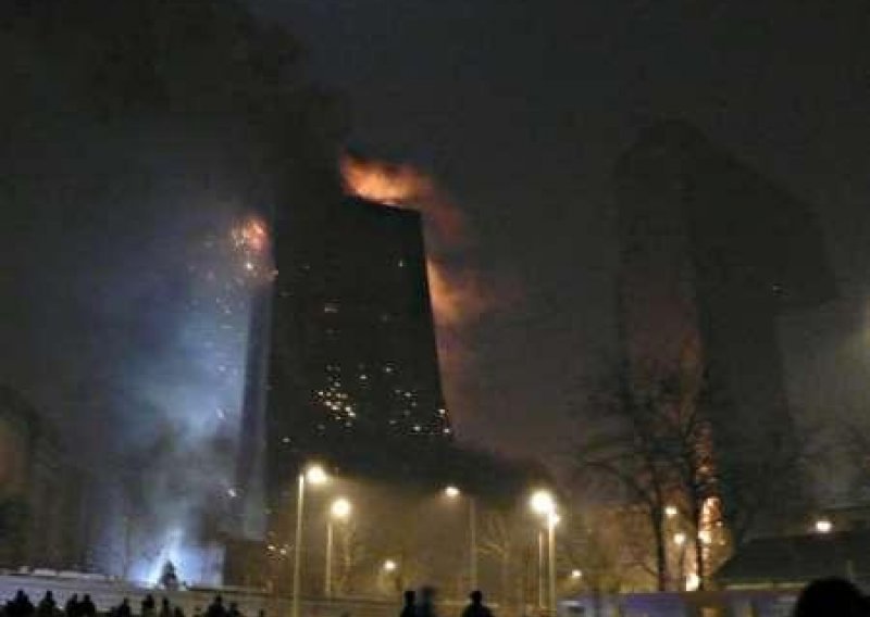 Zbog požara nebodera uhićeno 12 osoba
