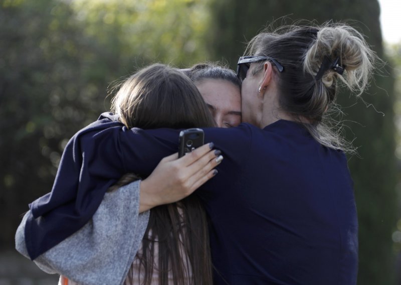 Francuski učenik koji je ranio četvero ljudi bio fasciniran američkim školskim pucnjavama