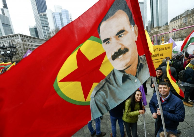 U Njemačkoj 30.000 Kurda prosvjeduje za 'demokraciju u Turskoj'