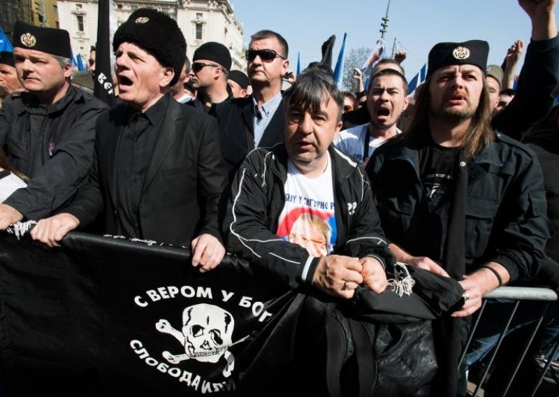 Šešeljevi četnici marširali Beogradom