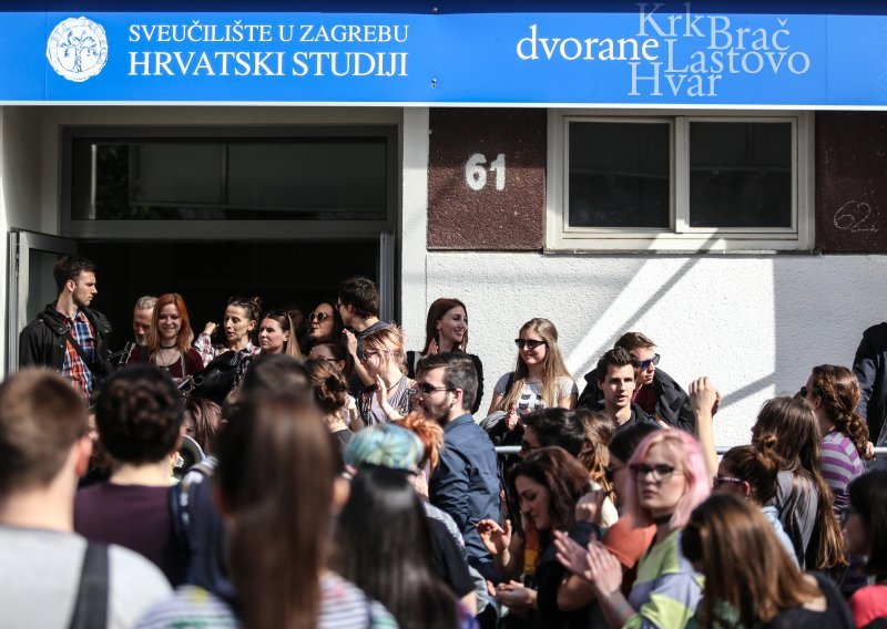 Nastavlja se blokada Hrvatskih studija