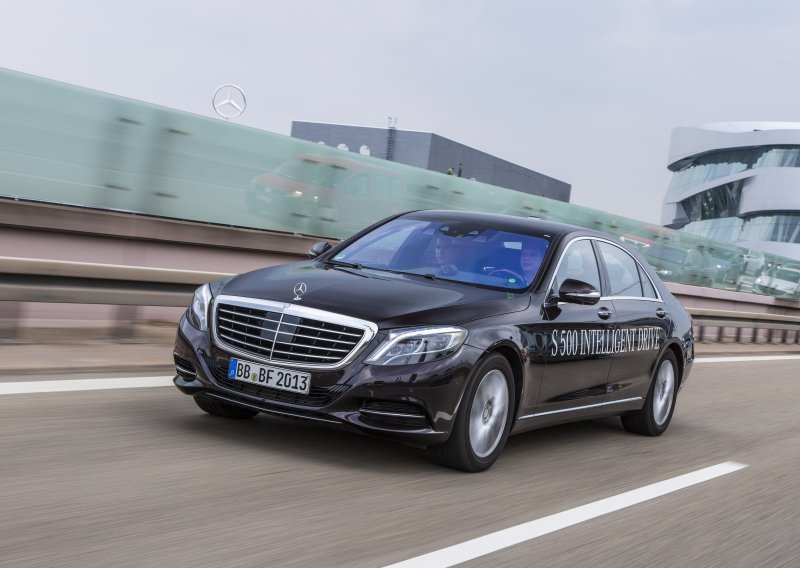 Mercedes-Benz: Od potpuno autonomne vožnje dijeli nas bar deset godina