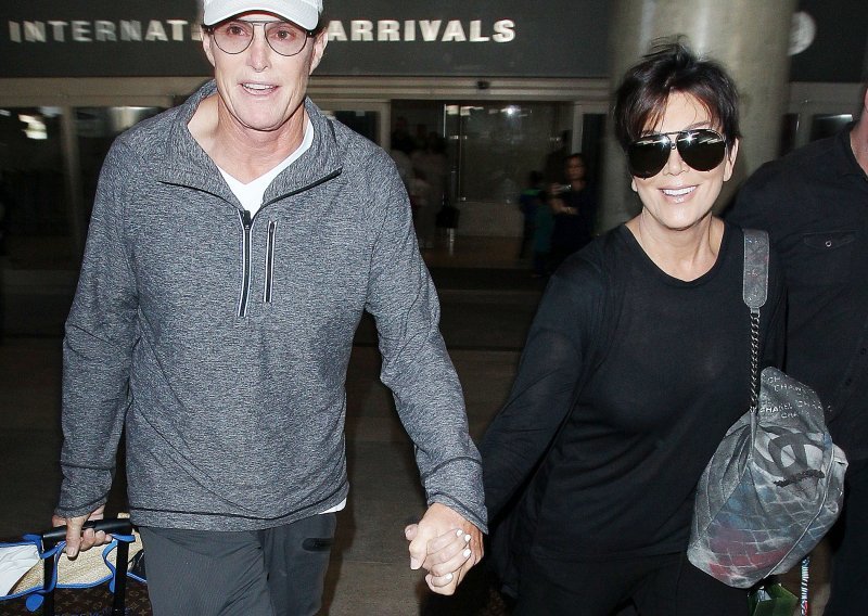 Kris Jenner zadržana u bolnici do daljnjeg