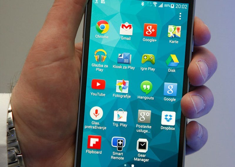 Samsung Galaxy S5 Active dolazi sa 277 aplikacija