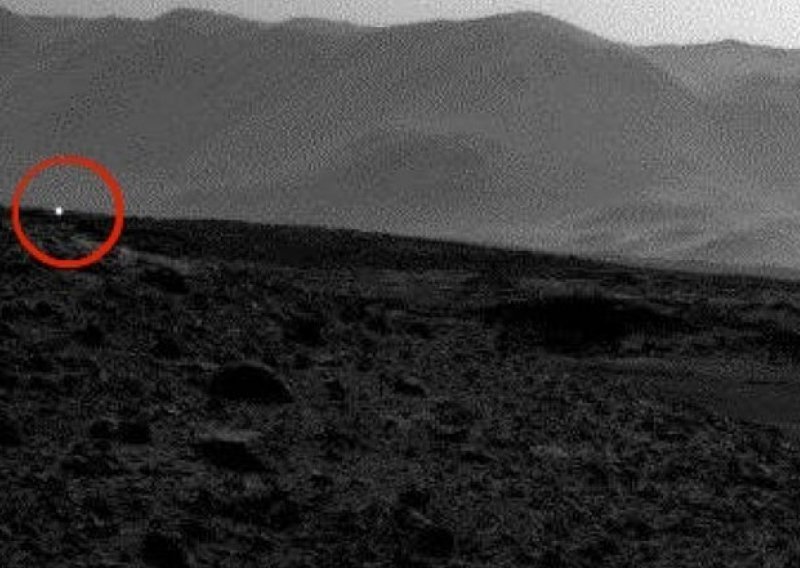Kakve to bljeskove na Marsu 'zataškava' NASA?
