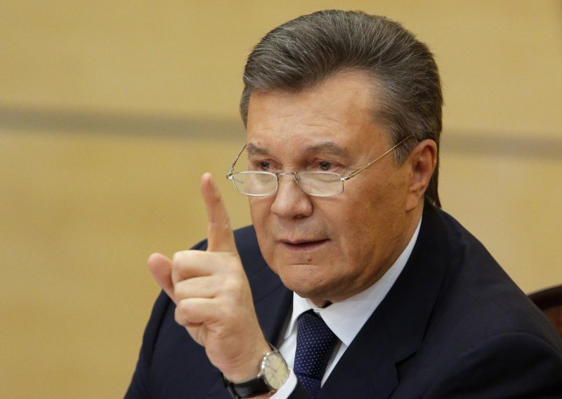 EU zamrznuo imovinu Janukoviču i jatacima