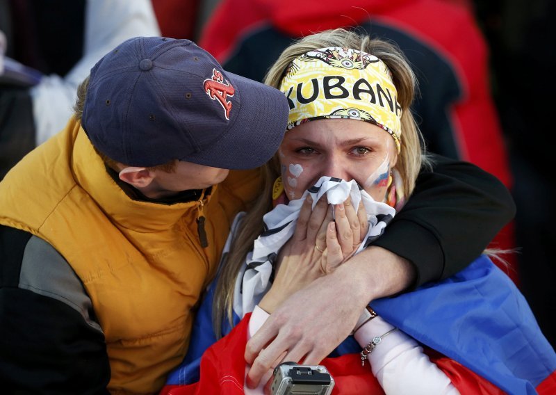 Pogledajte očaj i suze na licima šokiranih Rusa