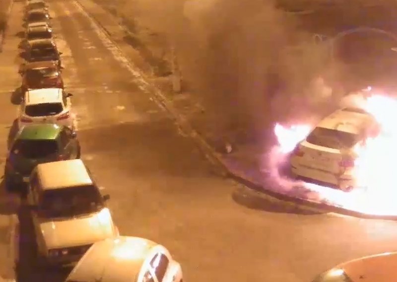 Susjed mu zapalio BMW X6 zbog nepropisnog parkiranja