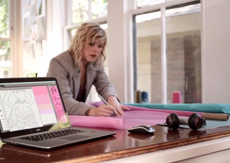 Dellov laptop u reklami koristi Windows 8 i OS X