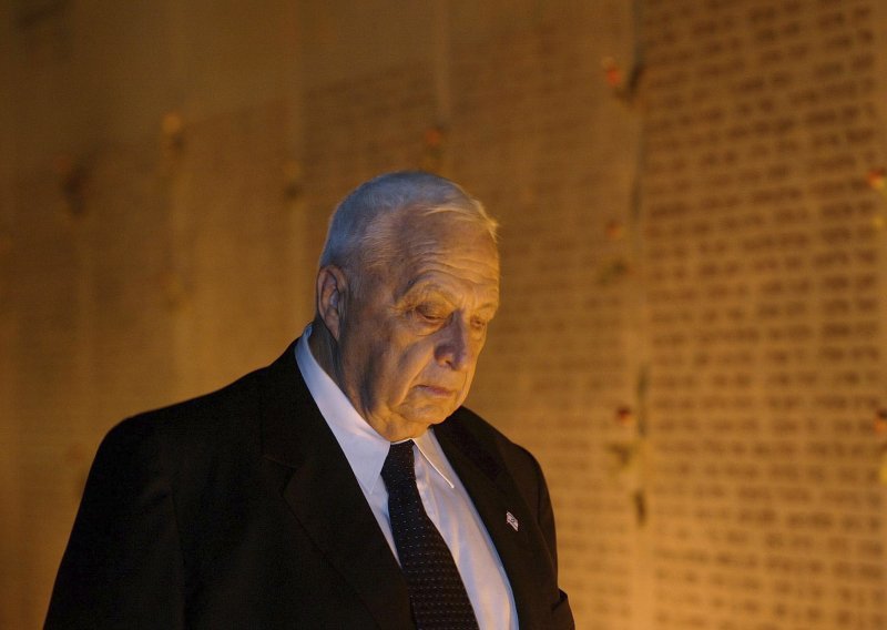 Preminuo bivši izraelski premijer Ariel Sharon