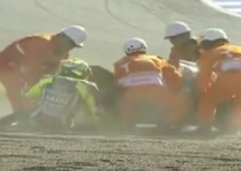 Rossi padom s motora poklonio titulu Marcu Marquezu!