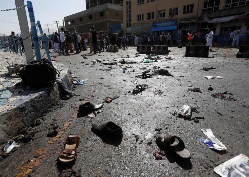 Najmanje 40 ubijenih u bombaškom napadu na šijitski centar u Kabulu