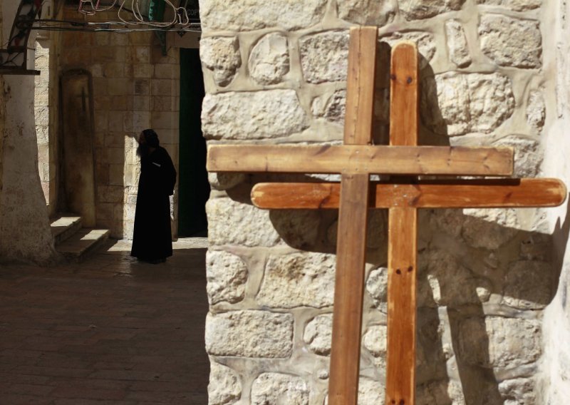 Uhićen islamist povezan s bombaškim napadima na koptske crkve
