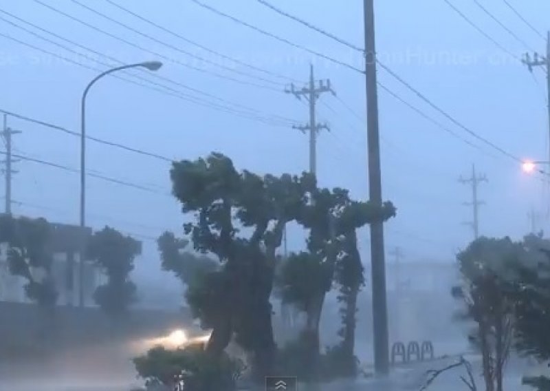 Snažan tajfun pogodio dijelove Japana