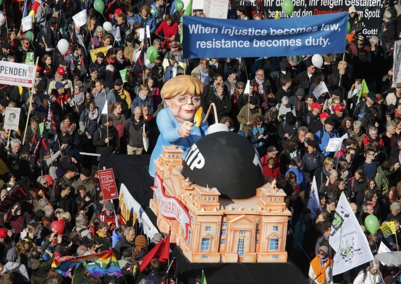 Stotine tisuća ljudi na prosvjedu protiv TTIP-a