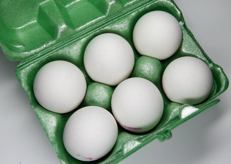 Evo kako možete izbijeliti smeđa jaja i dobiti savršene pisanice